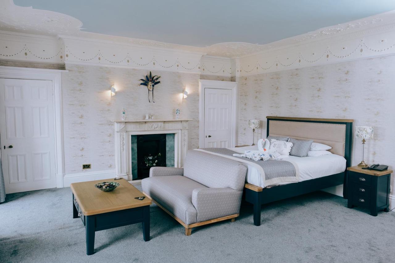 Court Colman Manor Guest House Bridgend  Ngoại thất bức ảnh