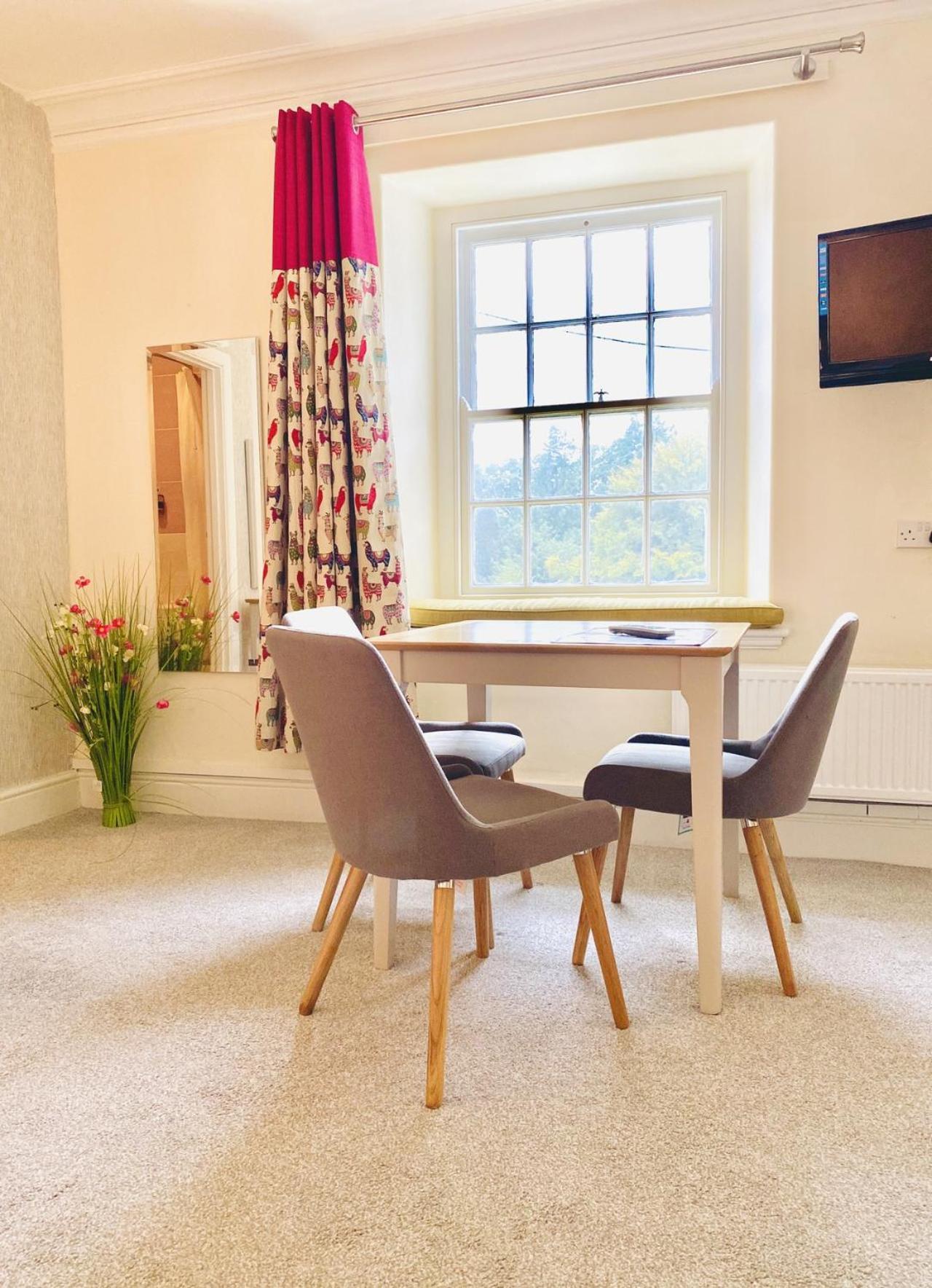 Court Colman Manor Guest House Bridgend  Ngoại thất bức ảnh
