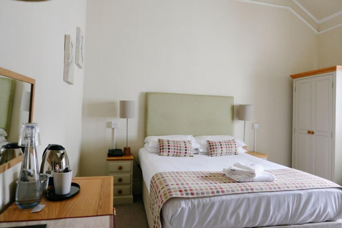 Court Colman Manor Guest House Bridgend  Ngoại thất bức ảnh